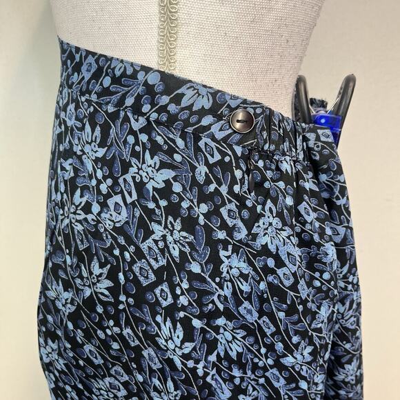 JM Collection Skirt size 16 Blue Black Floral Long A Line Sheer Modest Career - Picture 5 of 10